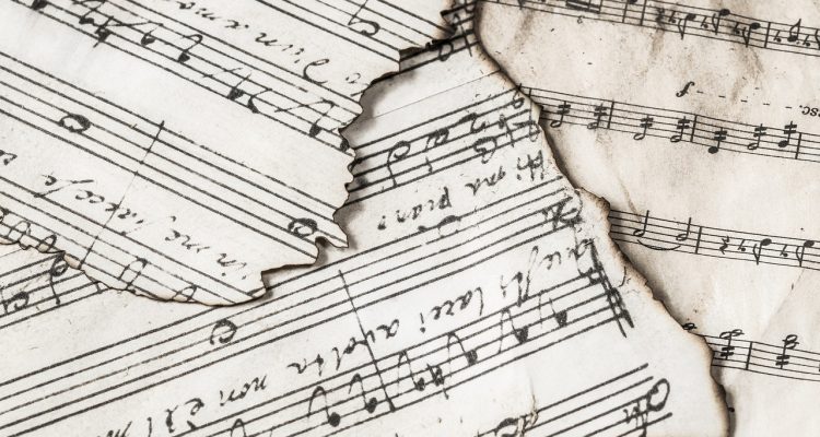 scopri l'affascinante mondo degli intervalli musicali: impara come le distanze tra le note influenzano la melodia e l'armonia, e approfondisci la tua comprensione della musica con tecniche e teoria utile.
