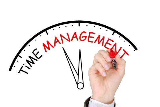 scopri l'importanza della gestione del tempo nella tua vita quotidiana. impara strategie efficaci per organizzare le tue attività, aumentare la produttività e raggiungere i tuoi obiettivi in modo efficiente.