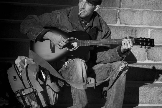 scopri il mondo affascinante dei musicisti: dalle armonie alle emozioni, esplora le storie e le passioni che animano la musica. un viaggio attraverso note e melodie che ispirano e uniscono.