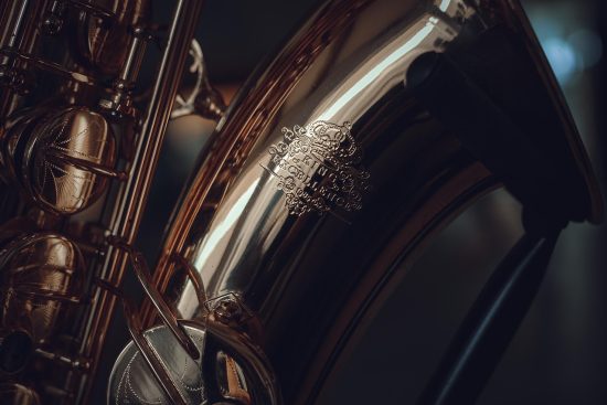 scopri l'affascinante mondo della musica ambient, un viaggio sonoro che trasporta l'ascoltatore in paesaggi sonori eterei e rilassanti. perfetta per meditazione, studio o semplicemente per creare un'atmosfera unica, la musica ambient è l'ideale per chi cerca un'esperienza sensoriale profonda e coinvolgente.