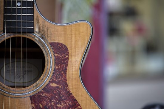 scopri il mondo delle acustiche: tecnologie innovative, soluzioni per migliorare la qualità del suono e l'importanza dell'acustica negli ambienti. approfondisci come gli studi sui suoni possano trasformare spazi e esperienze.
