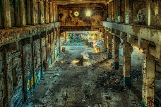 scopri il mondo affascinante della musica underground: un viaggio sonoro attraverso generi alternativi, artisti emergenti e vibrazioni uniche che sfidano le convenzioni. unisciti a noi per esplorare la cultura musicale nascosta e i suoni che stanno ridefinendo la scena musicale contemporanea.