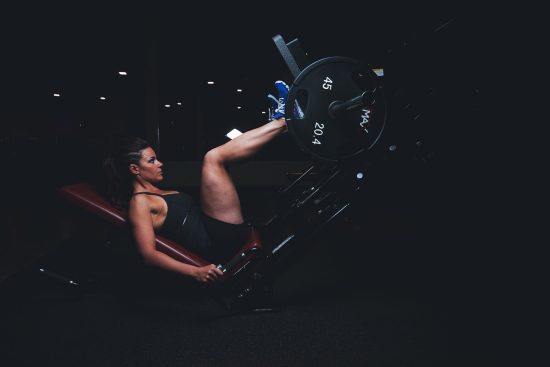 scopri il mondo dell'allenamento di forza: tecniche, esercizi e consigli per migliorare la tua resistenza muscolare e raggiungere i tuoi obiettivi fitness.