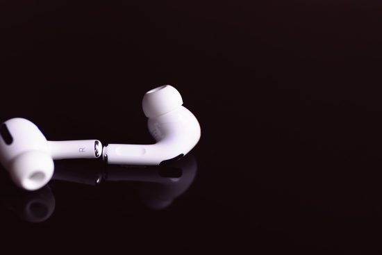 scopri la nostra selezione di earbud di alta qualità, progettati per offrire un suono cristallino e un comfort duraturo. perfetti per ascoltare la tua musica ovunque tu sia!