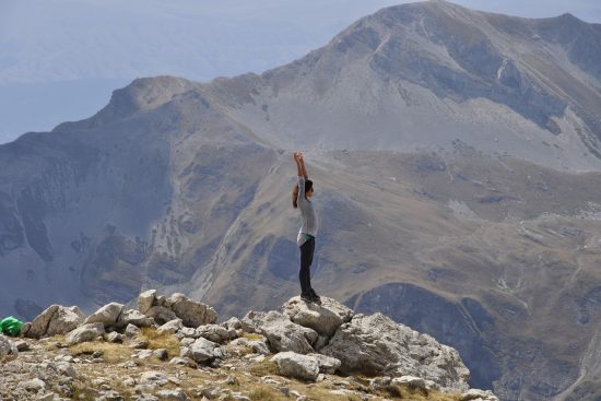 scopri il vero significato della felicità e come raggiungerla nella tua vita quotidiana. esplora consigli, storie ispiratrici e tecniche per coltivare la gioia e il benessere.