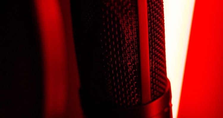 scopri il nostro studio di registrazione all'avanguardia, dove la tua musica prende vita. offriamo attrezzature di alta qualità, audio professionale e un ambiente creativo per artisti di ogni genere. prenota ora la tua sessione e trasformiamo insieme le tue idee in realtà!