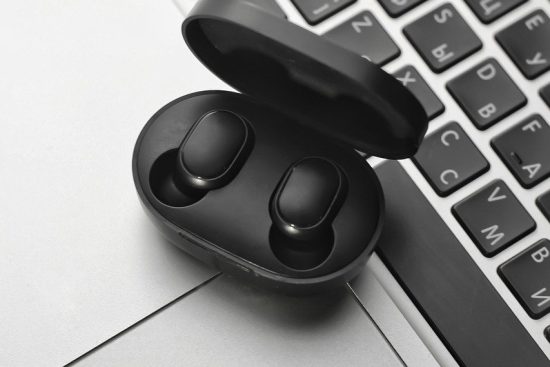 scopri le cuffie wireless: comfort, qualità audio eccezionale e libertà di movimento. perfette per ascoltare musica, fare chiamate o goderti i tuoi podcast preferiti senza fili!